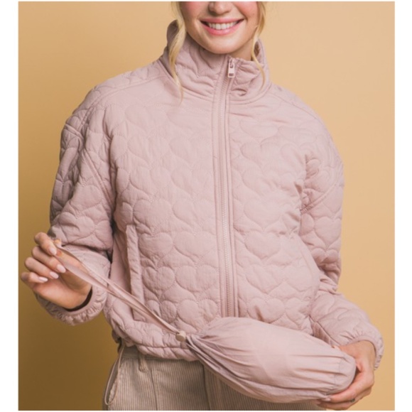 Cozy Blush Pink Heart Quilted Pockets Travel Bomber Jacket - Picture 6 of 6